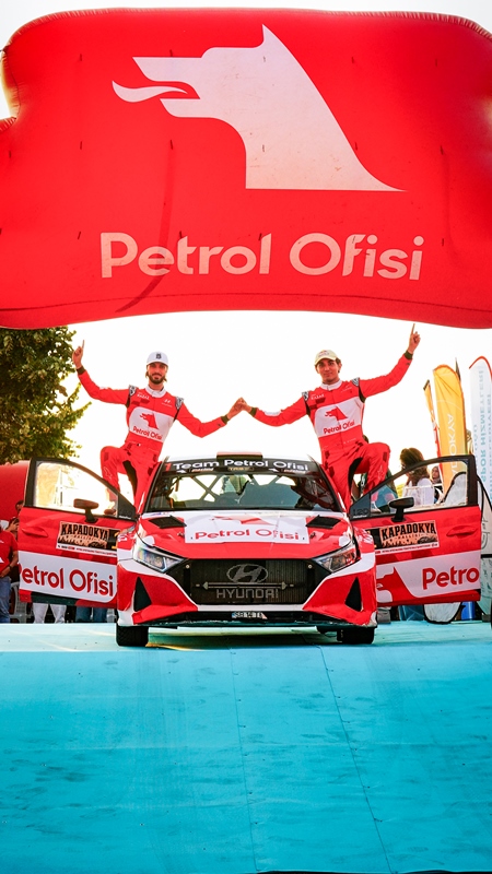 Kapadokya Rallisinde Zaferin Ad� Yine  Kerem Kazaz!